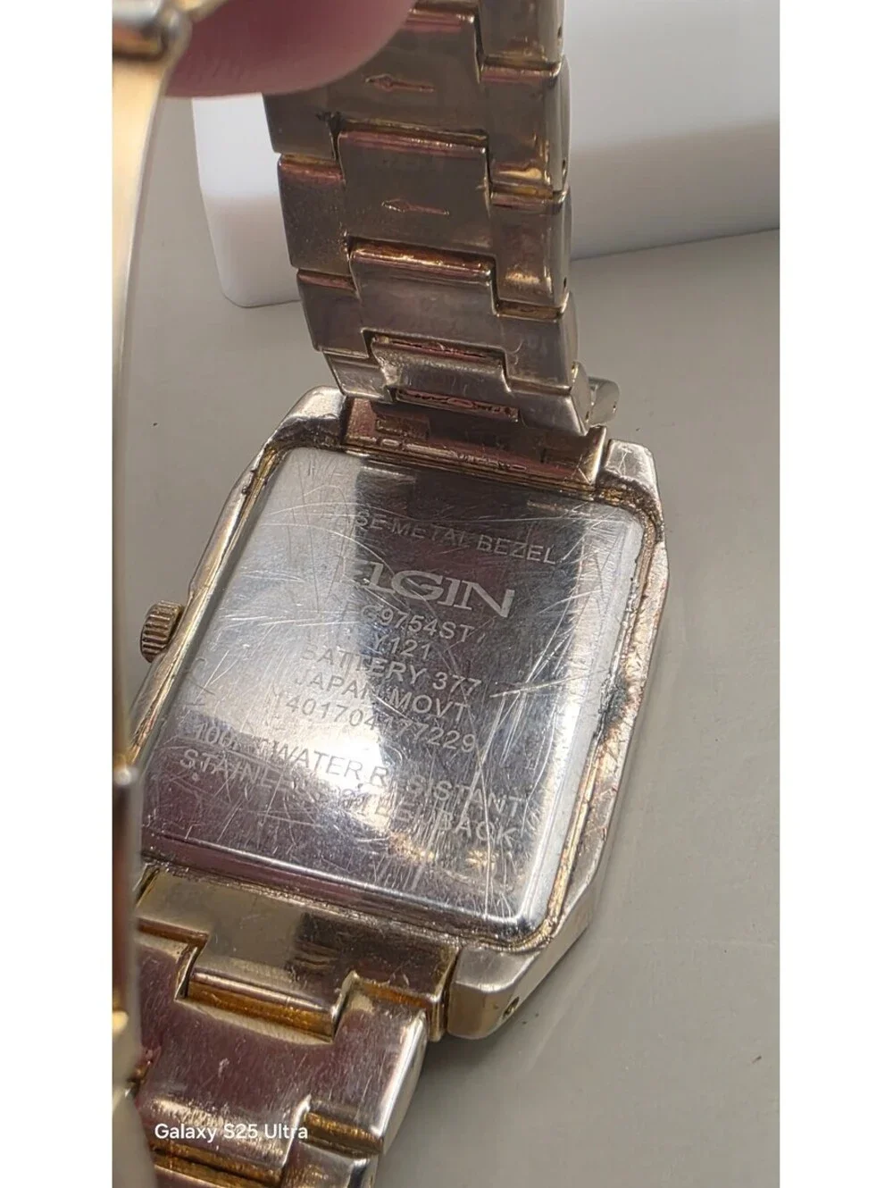 Vintage Elgin Men’s Gold-Tone Rectangular Dress Watch 37mm